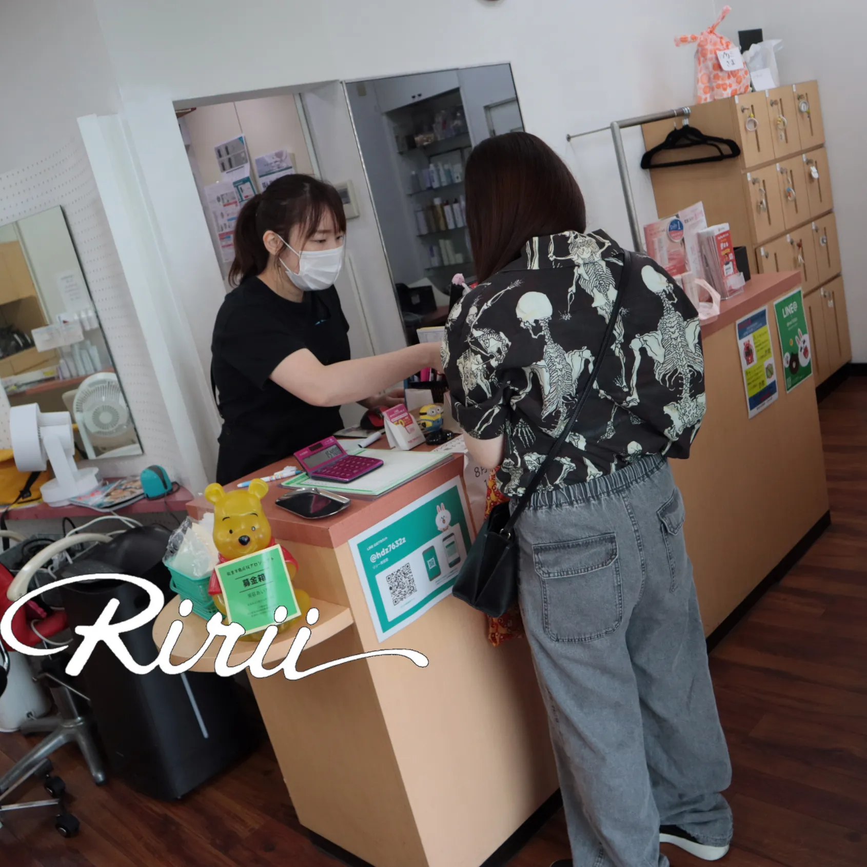 リリー美容室です 商品１０%ＯＦＦ明日までです。 商品ご購入のみのご来店も大歓迎