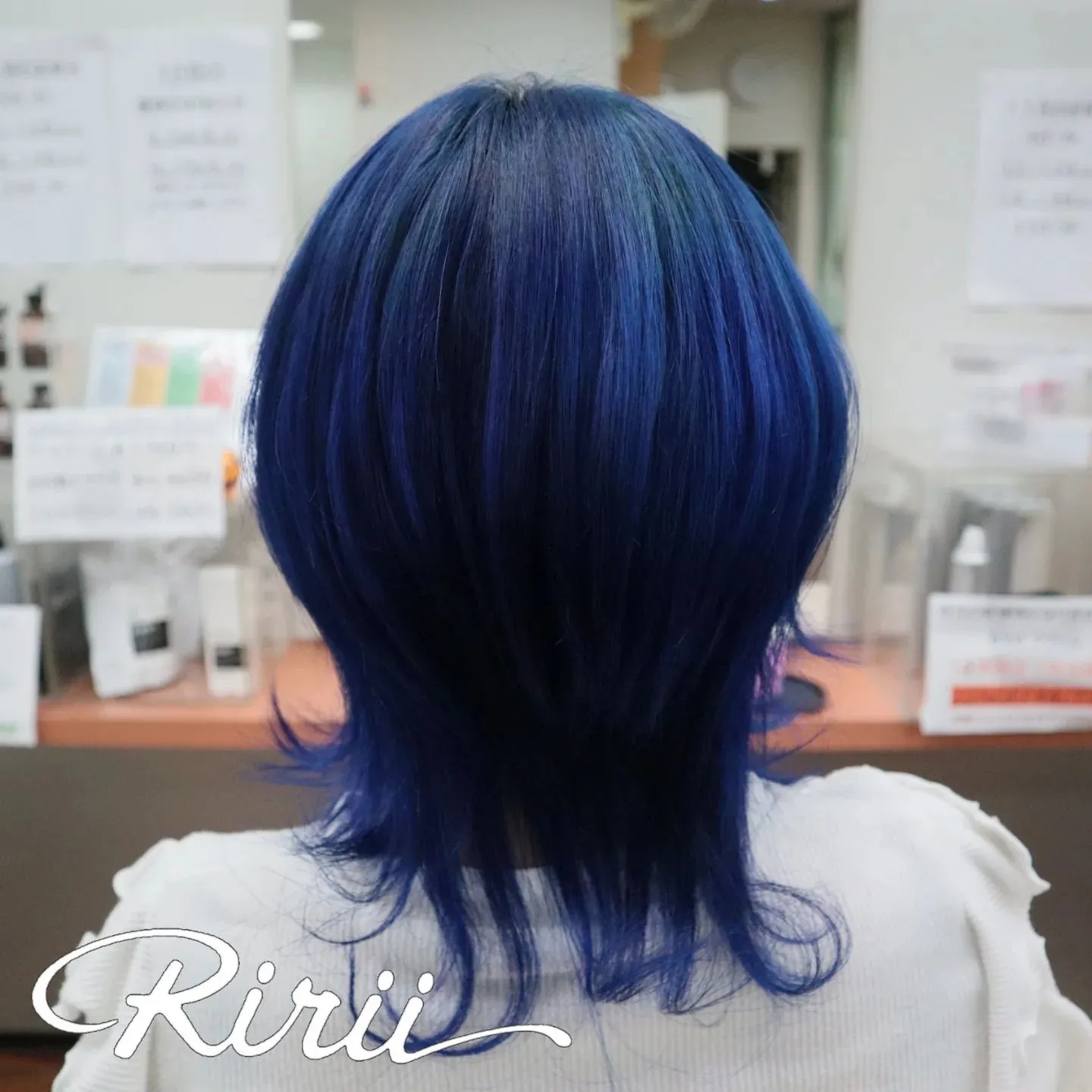 【髪色図鑑】ブルーヘア濃いめ髪色