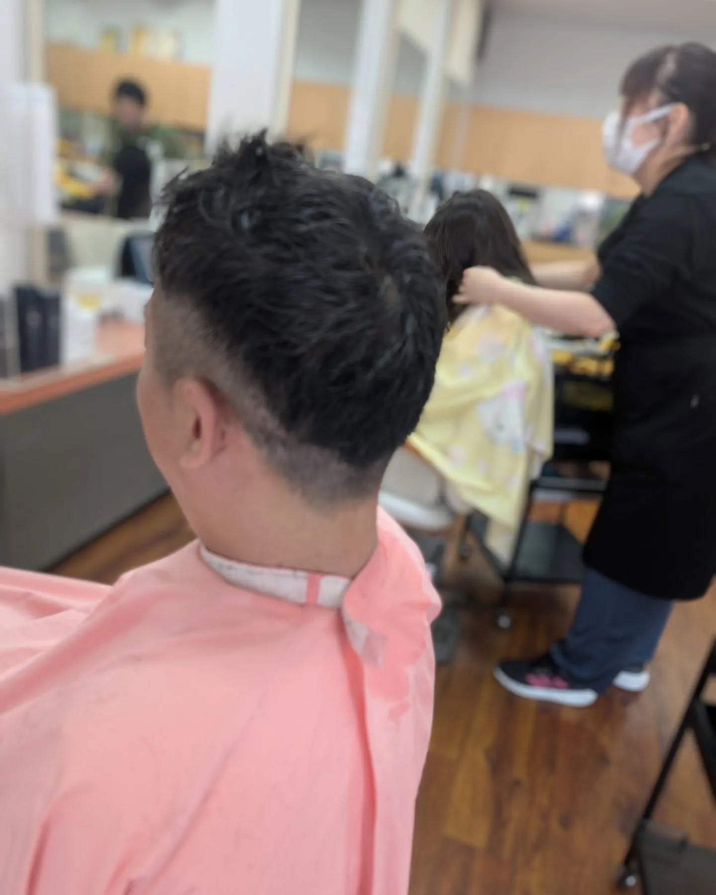父娘子3名で安心の来店ファミリーキッズカット。