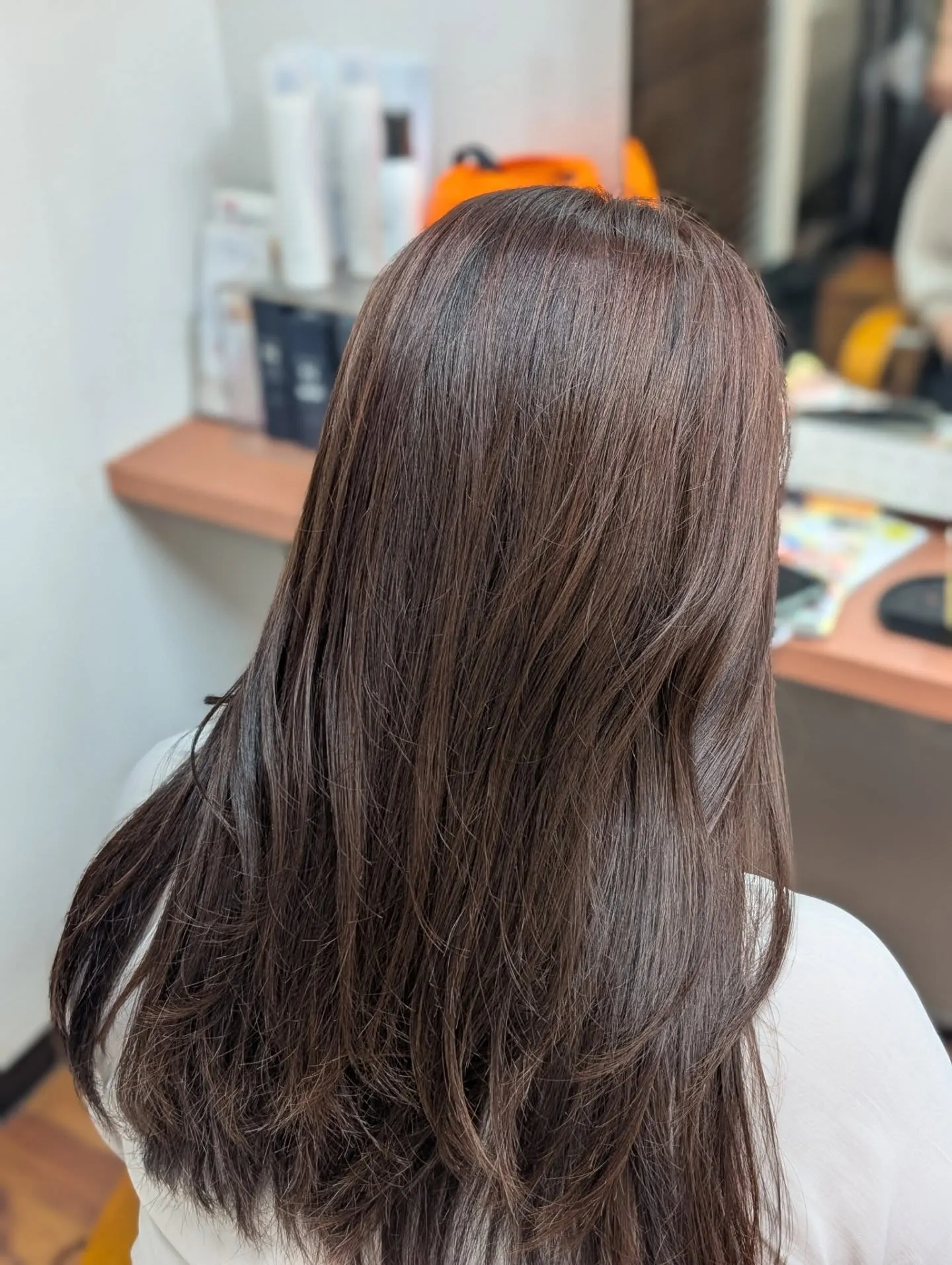 大人の女性に似合う、深みと透明感