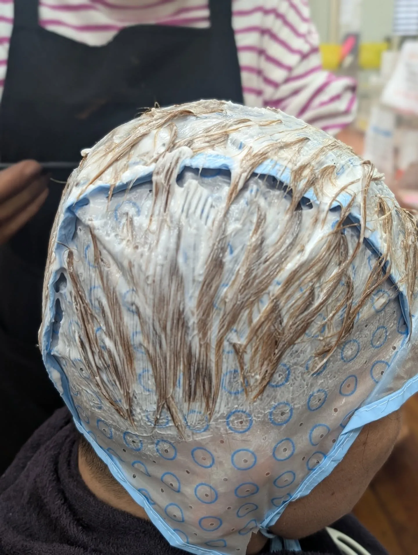 メッシュキャップで叶える大人のメンズメッシュカラー