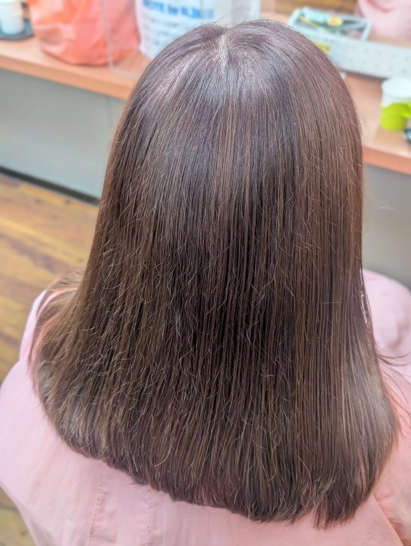 冬の訪れを彩る、スピネルカラーの魔法。