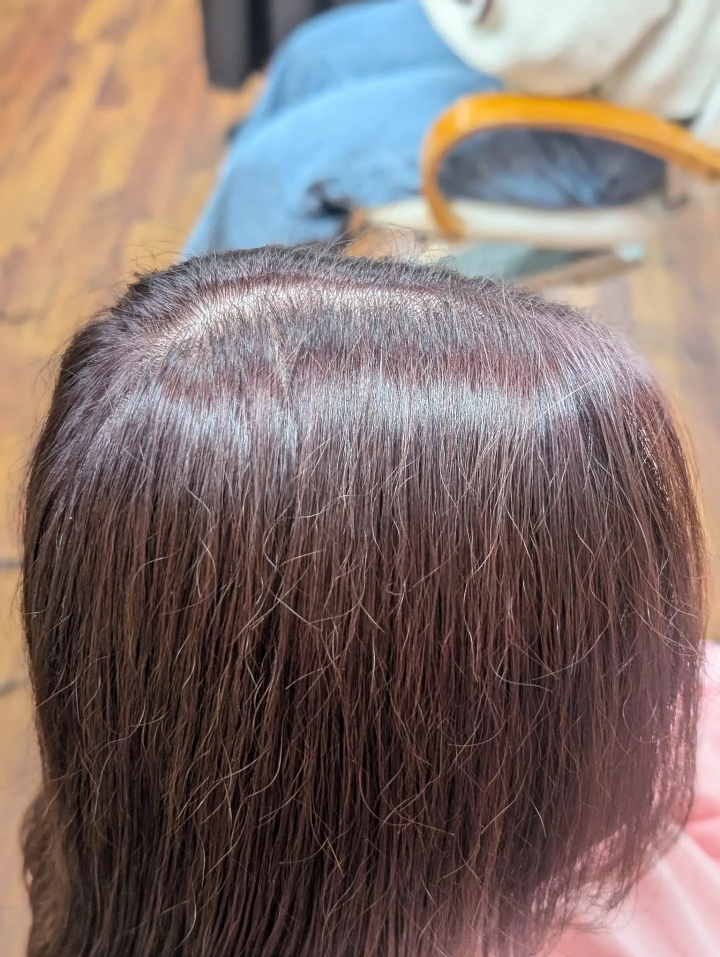 冬の訪れを彩る、スピネルカラーの魔法。