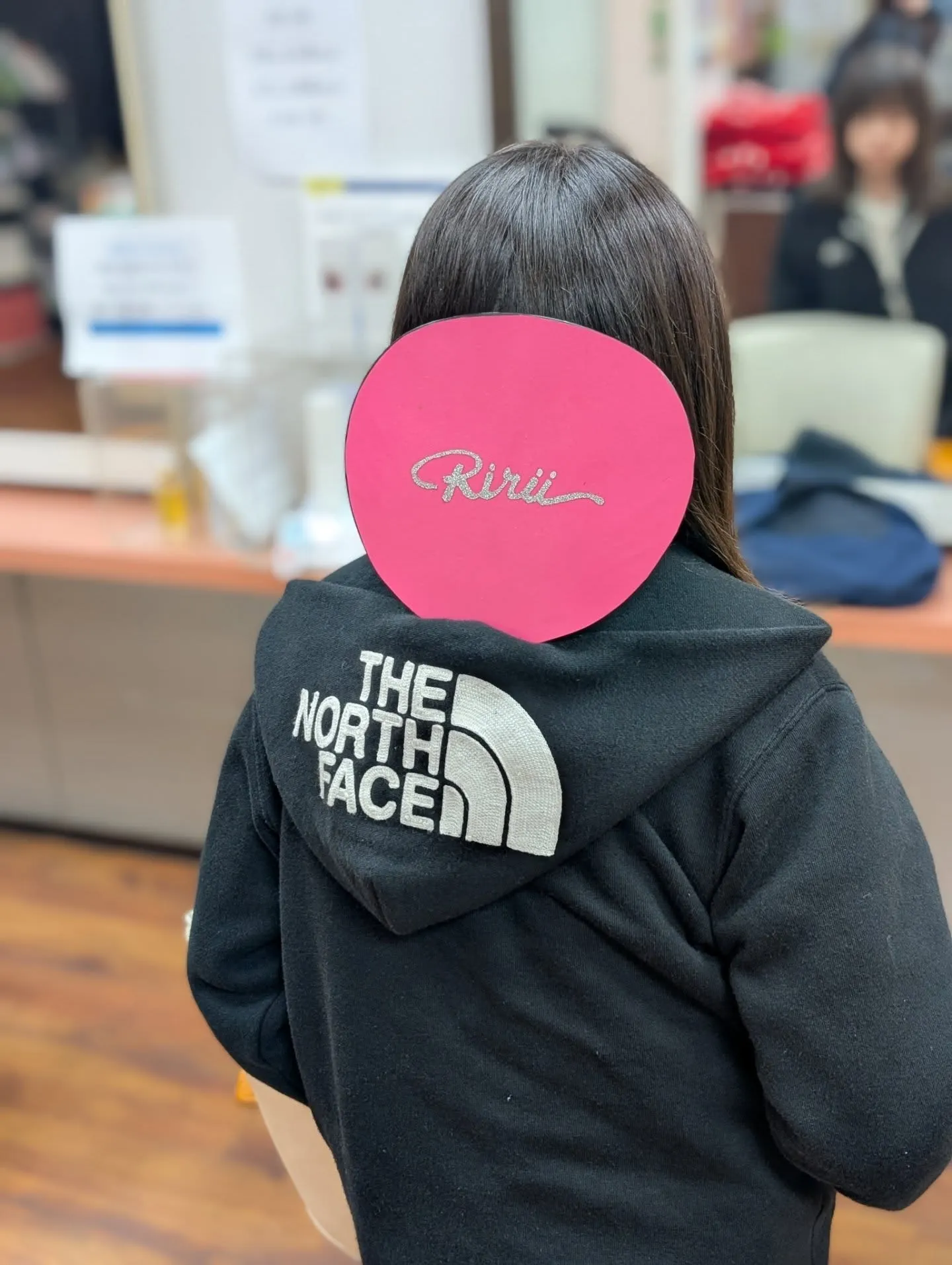 小学生4年生も前髪ストレートパーマで自然な艶髪に。