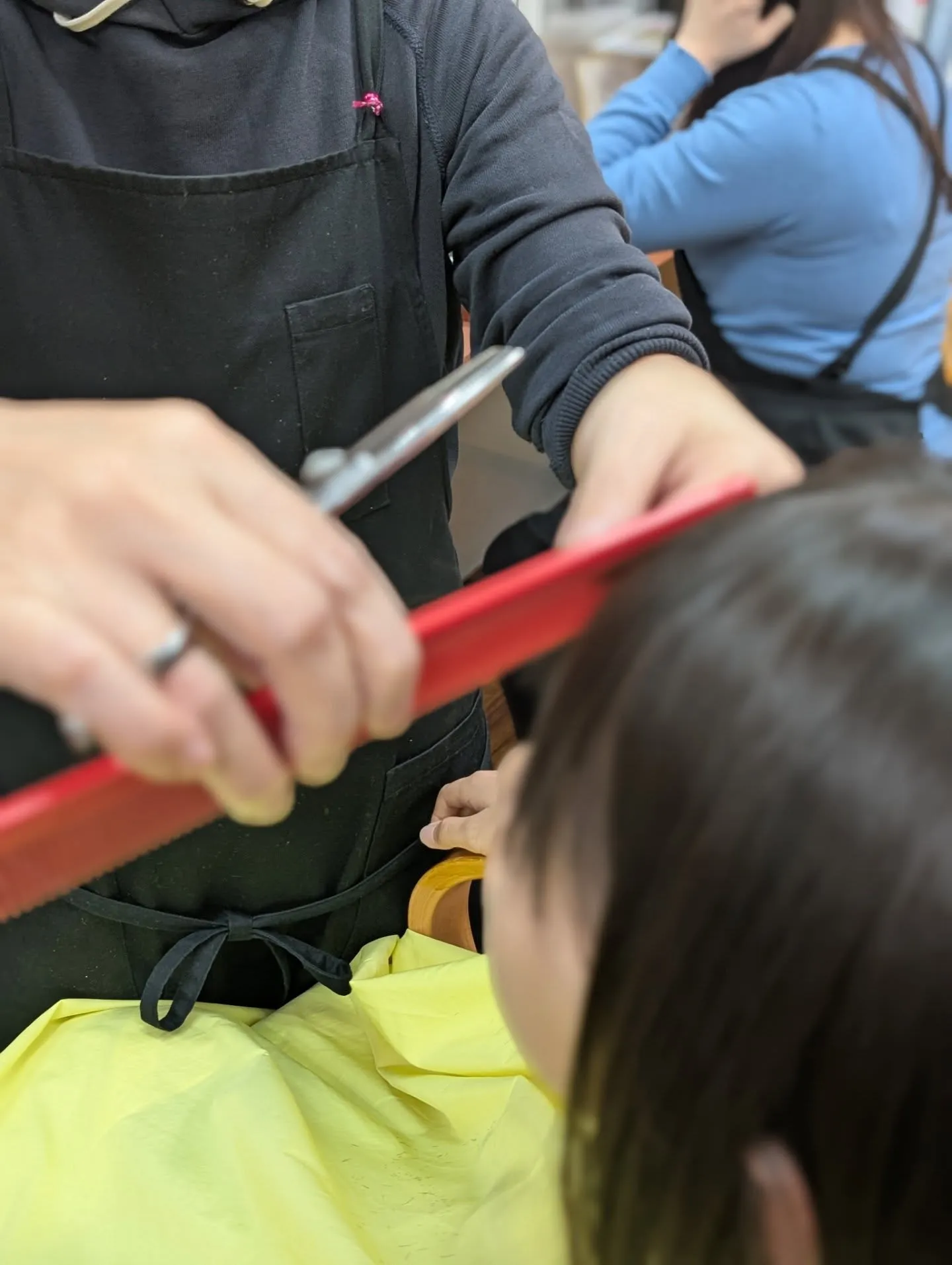 小学生4年生も前髪ストレートパーマで自然な艶髪に。