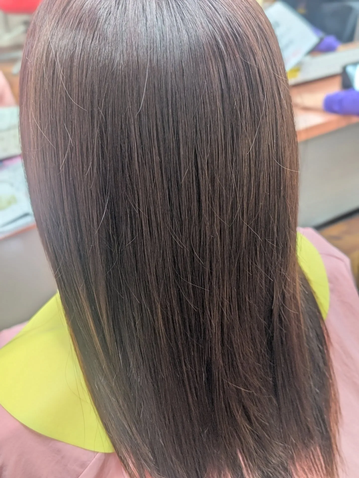 【12月のヘアケア】乾燥に負けない潤いたっぷりの艶カラーで新...