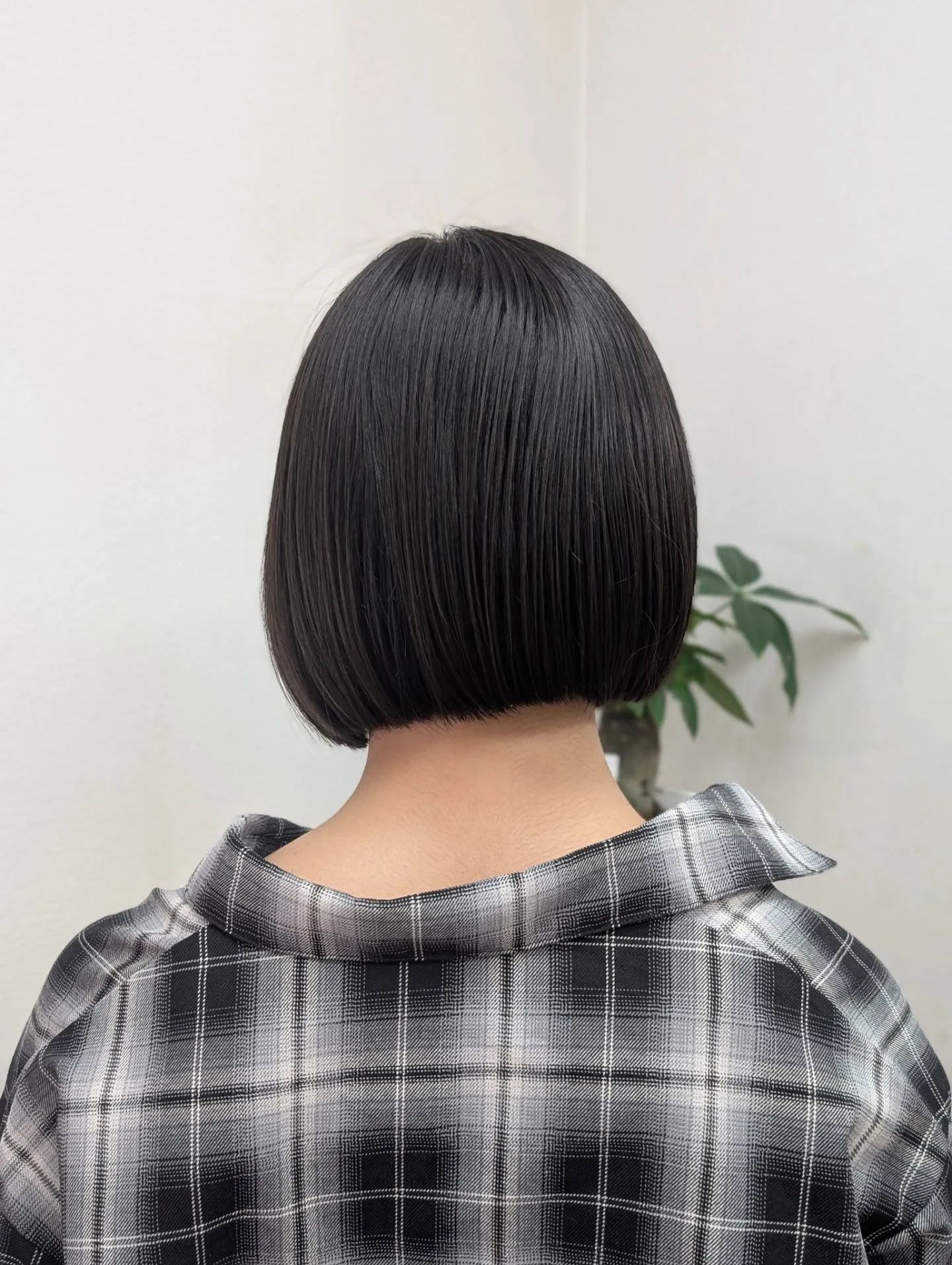 【劇的ビフォーアフター】ロングからガッツリカットでJKショー...