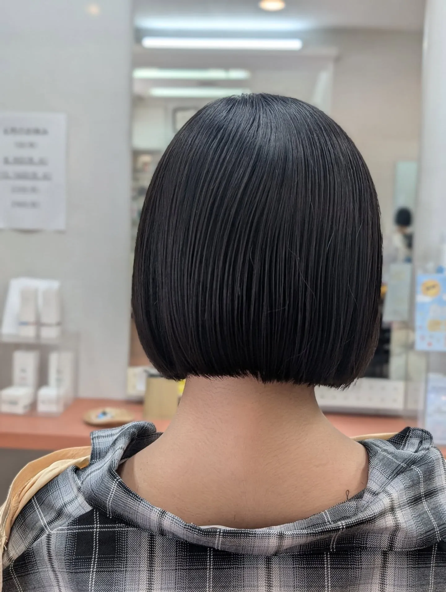 【劇的ビフォーアフター】ロングからガッツリカットでJKショー...