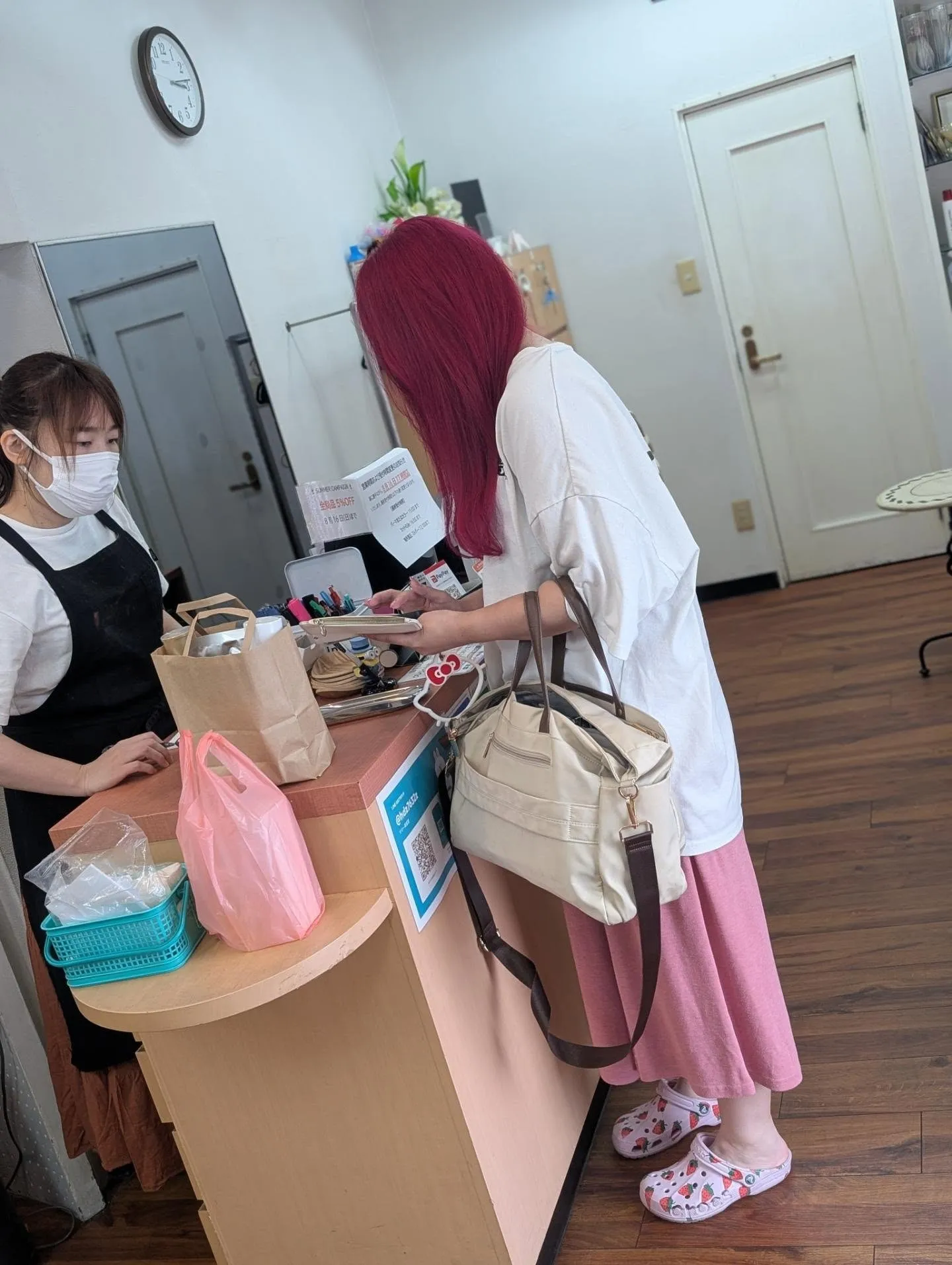 今年の夏はド派手に！視線を独り占めする。
