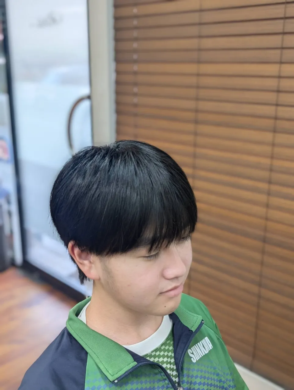 【高校生メンズカットもお任せください!】